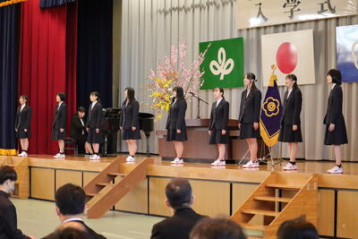 入学式　校歌披露